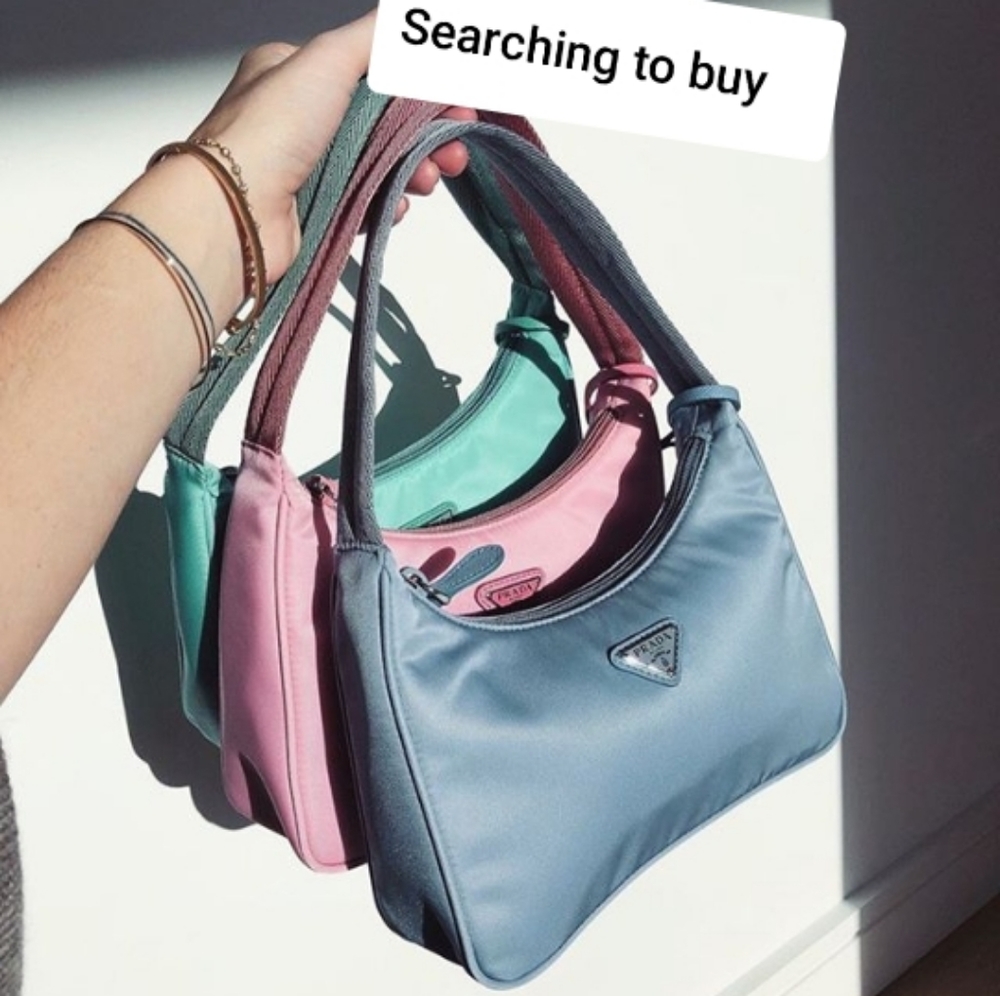 LOOKING FOR PRADA BAG